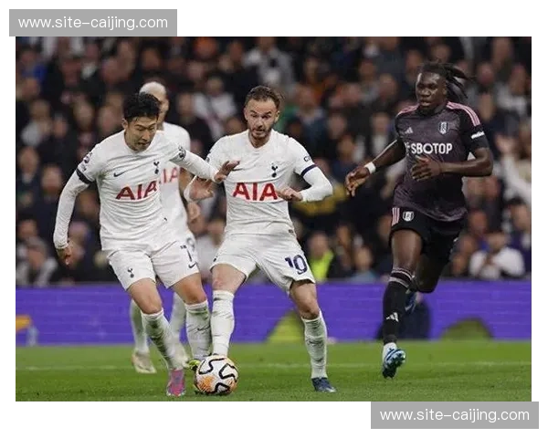 巴黎二月统治力依旧 进攻多点开花掩盖个别防守松懈时刻 巴黎二月统治力依旧 进攻多点开花掩盖个别防守松懈时刻